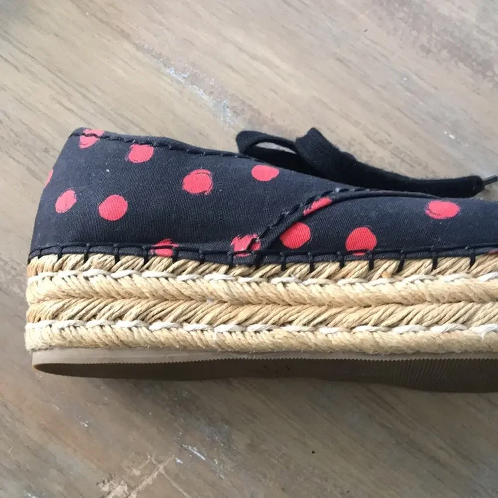 Alice + Olivia size 40